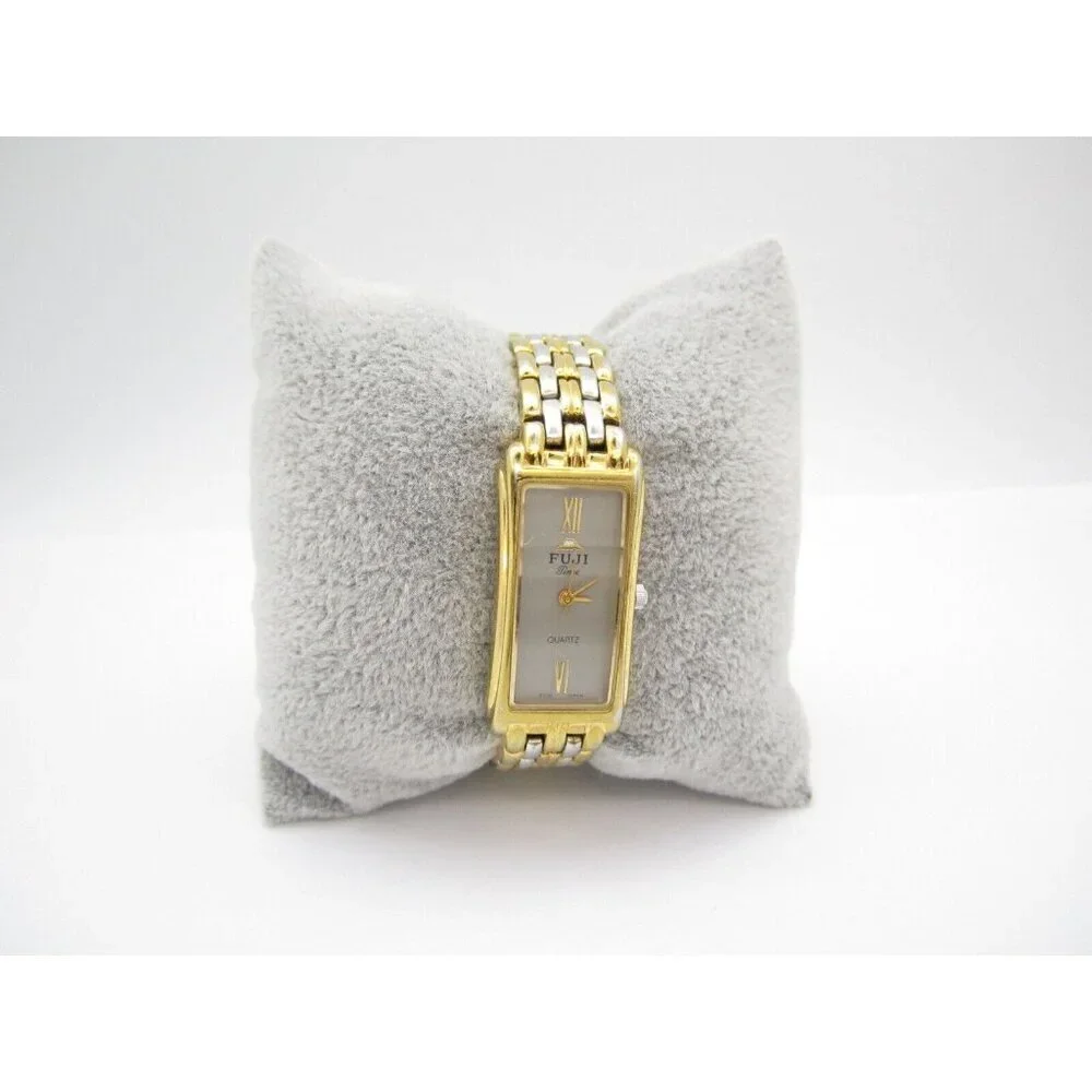 Women Fuji Time Quartz WR Analog Dial Watch (G695) 